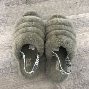 UGG Fluffy Slippers in Olive Green